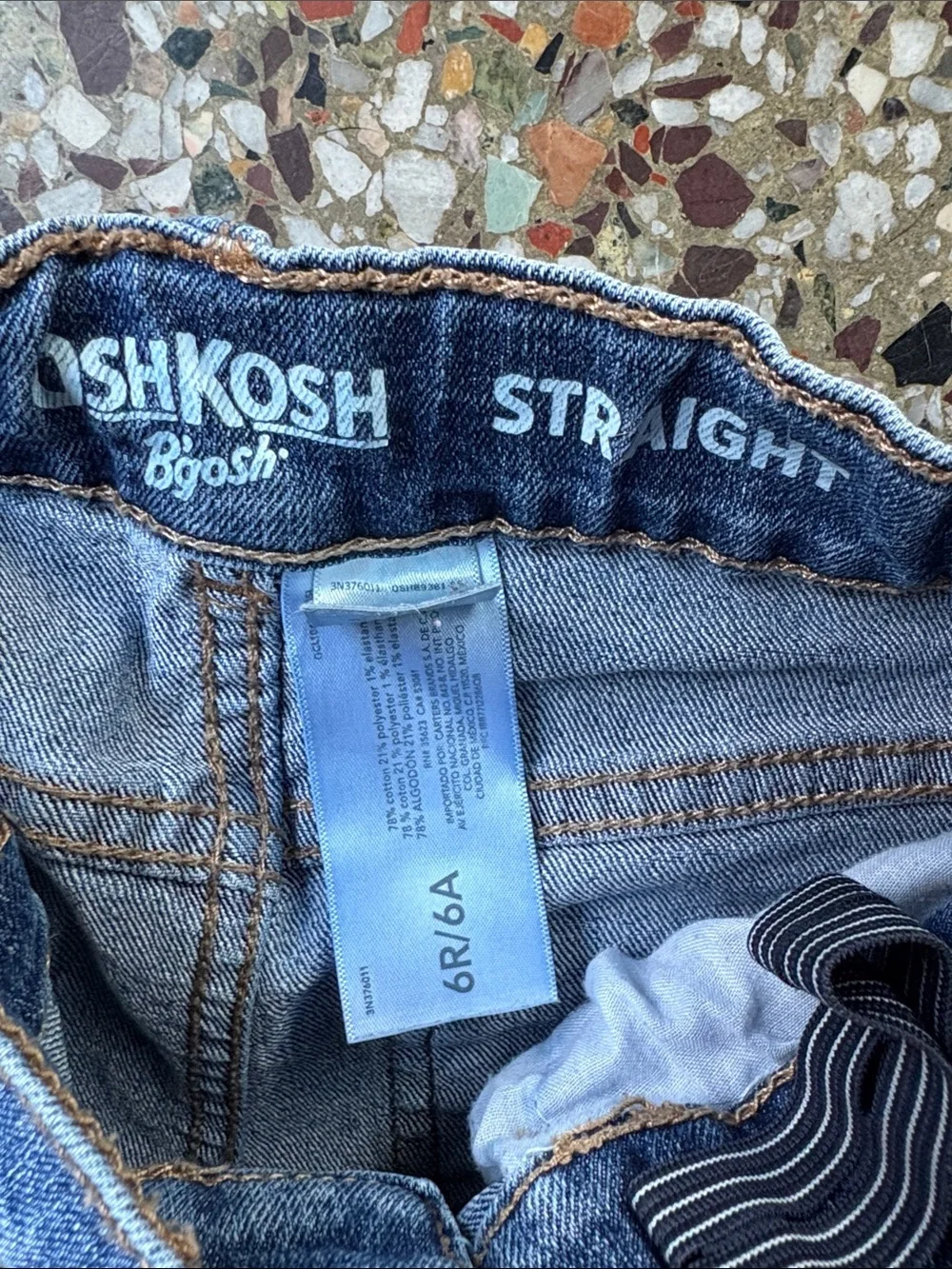 2 pairs of OshKosh B'gosh boy’s size 6/6A Medium Blue Straight Jeans